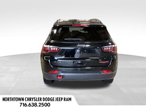 Used 2024 Jeep Compass Trailhawk w/ Trailhawk Convenience Group image 2