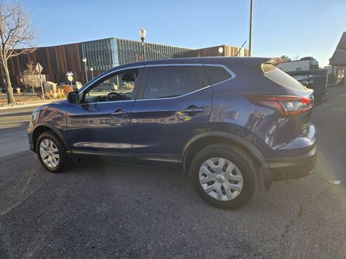 Used 2020 Nissan Rogue Sport S image 5