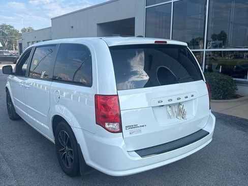 Used 2016 Dodge Grand Caravan SE FWD image 6