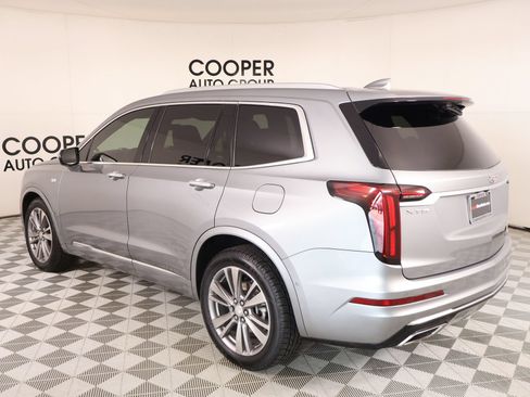 Used 2024 Cadillac XT6 Premium Luxury w/ Technology Package FWD image 24