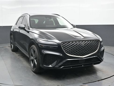 Used 2023 Genesis GV70 3.5T Sport w/ Sport Prestige Package AWD/4WD image 5