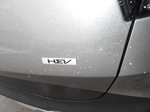 Used 2023 Kia Sportage LX image 9