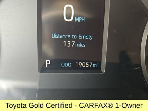 Certified 2025 Toyota Tundra SR5 AWD/4WD image 19