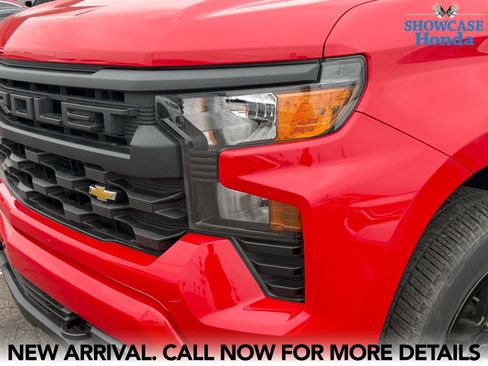 Used 2023 Chevrolet Silverado 1500 Custom image 9