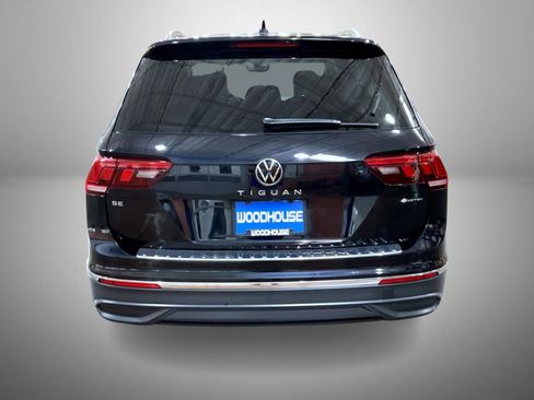 Used 2024 Volkswagen Tiguan SE w/ MDO Package, Two-Row AWD/4WD image 6