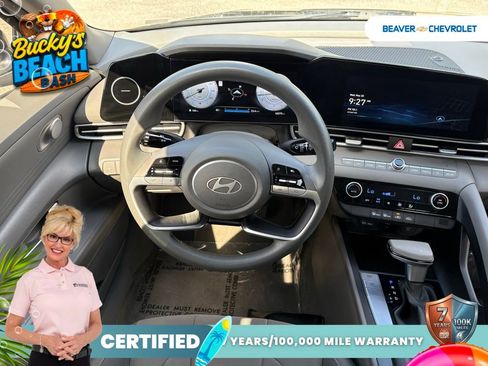 Used 2024 Hyundai Elantra SEL FWD image 15