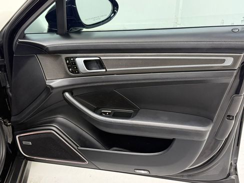 Used 2019 Porsche Panamera Turbo image 27