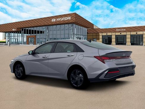New 2026 Hyundai Elantra Sport image 4