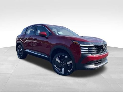 New 2025 Nissan Kicks SR image 2