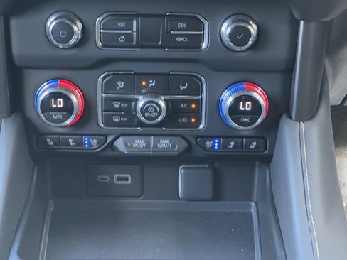 Used 2023 GMC Yukon AT4 w/ Technology Package image 25