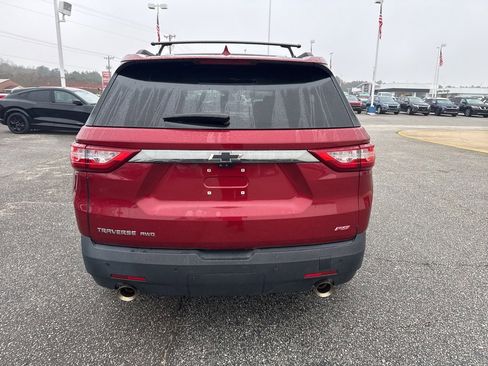 Used 2020 Chevrolet Traverse RS w/ LPO, Floor Liner Package image 4