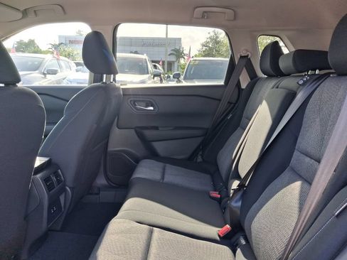 Used 2026 Nissan Rogue SV FWD image 8