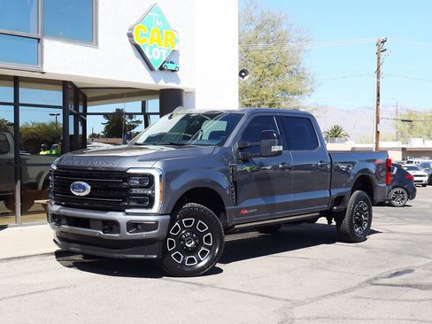 Used 2025 Ford F250 Platinum image 2