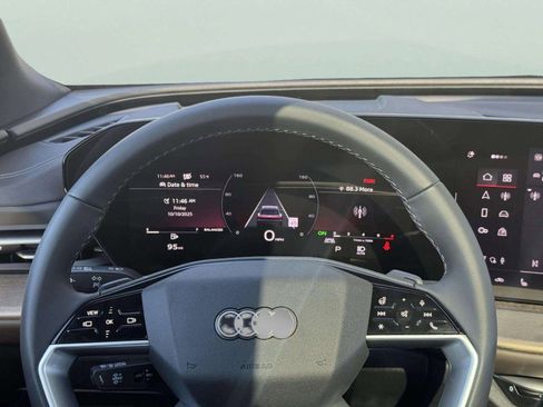 New 2025 Audi Q5 Premium image 14