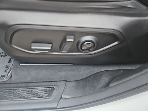 Certified 2023 Jeep Grand Cherokee L Limited image 27