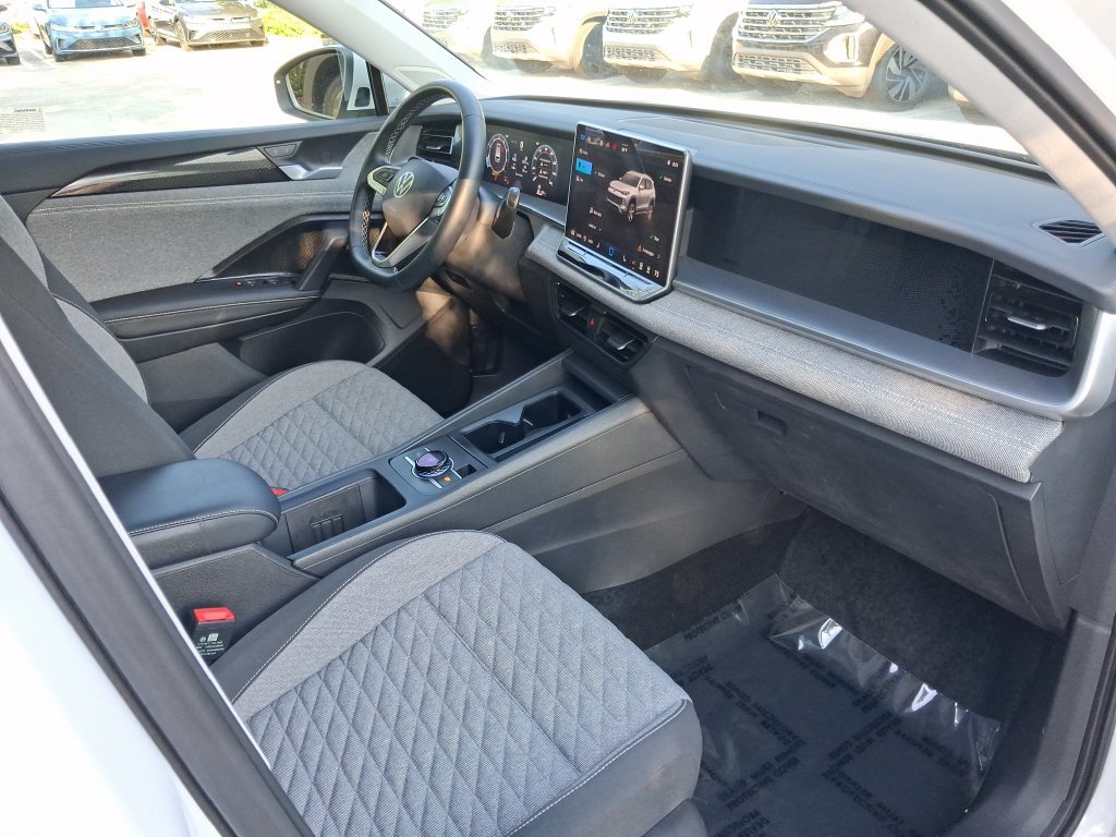 Used 2026 Volkswagen Tiguan S FWD image 27