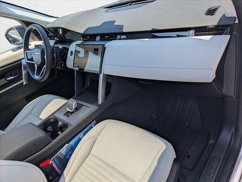 Certified 2025 Land Rover Discovery Sport S image 23