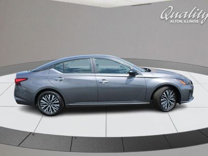 Used 2025 Nissan Altima 2.5 SV