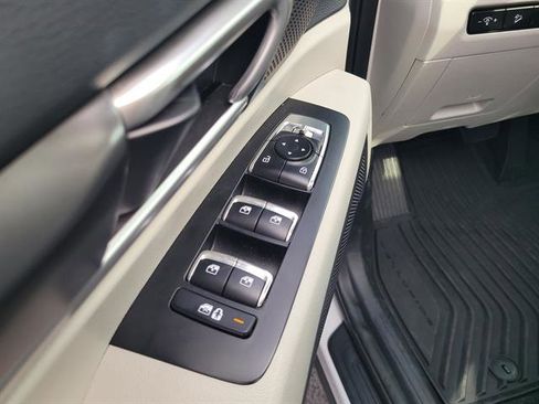 Used 2025 Kia Telluride S image 42