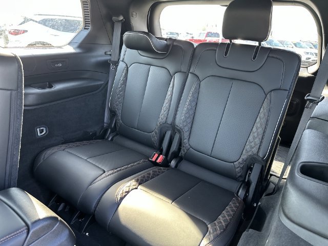 Used 2024 Jeep Grand Cherokee L Summit AWD/4WD image 28