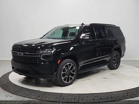 Used 2022 Chevrolet Tahoe RST w/ Sport Performance Package AWD/4WD image 3