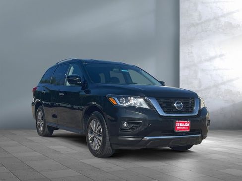 Used 2019 Nissan Pathfinder SL AWD/4WD image 8