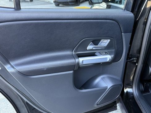 Certified 2023 Mercedes-Benz GLB 250 4MATIC image 25