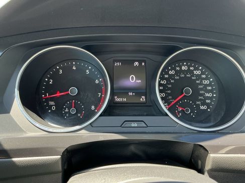 Used 2019 Volkswagen Tiguan SE FWD image 16