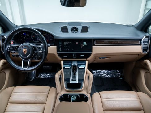 Used 2019 Porsche Cayenne E-Hybrid AWD/4WD image 8