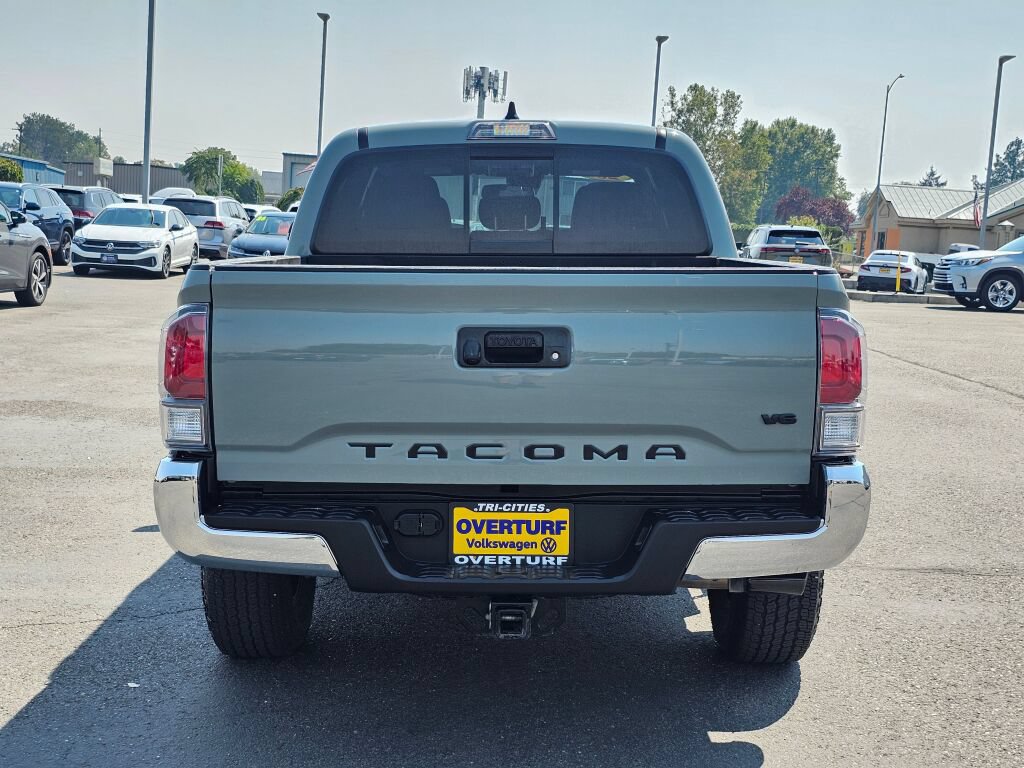 Used 2023 Toyota Tacoma TRD Off-Road w/ Black Out Package (TMS) AWD/4WD image 5