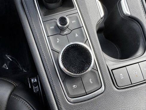 Used 2019 Cadillac XT4 Sport image 18