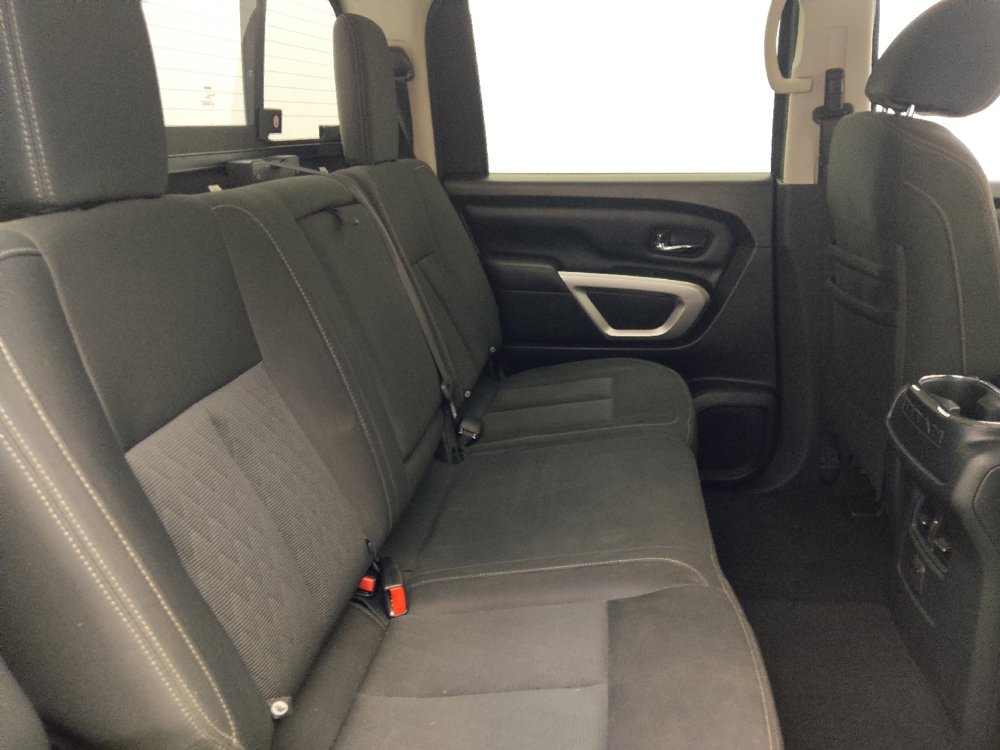 Used 2017 Nissan Titan SV RWD image 19