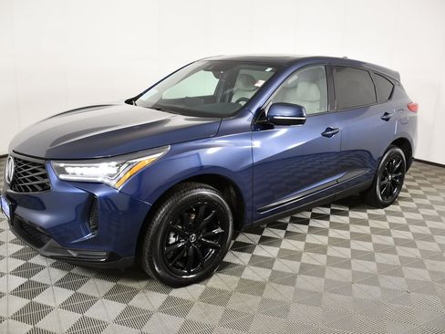 Used 2025 Acura RDX SH-AWD image 10