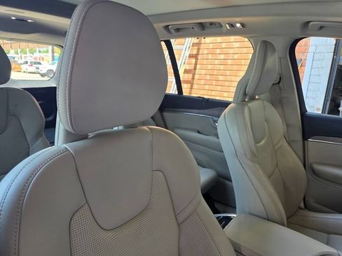 Used 2021 Volvo XC90 T8 Inscription w/ Advanced Package AWD/4WD image 14