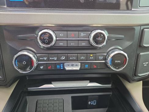 Used 2025 Ford F250 Platinum w/ Platinum Plus Package AWD/4WD image 18
