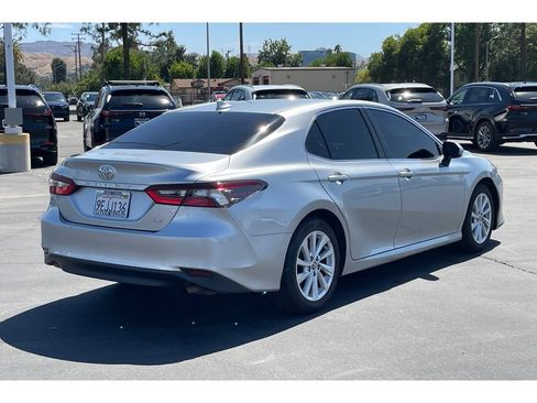 Used 2023 Toyota Camry LE FWD image 7