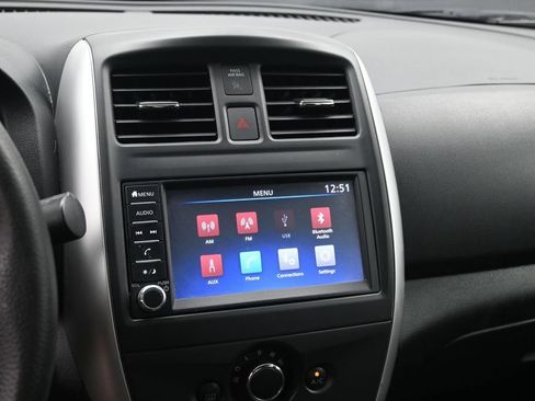 Used 2019 Nissan Versa SV FWD image 15