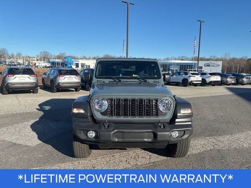 Used 2024 Jeep Wrangler Sport S image 3