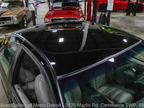Used 1996 Ford Thunderbird LX RWD image 14