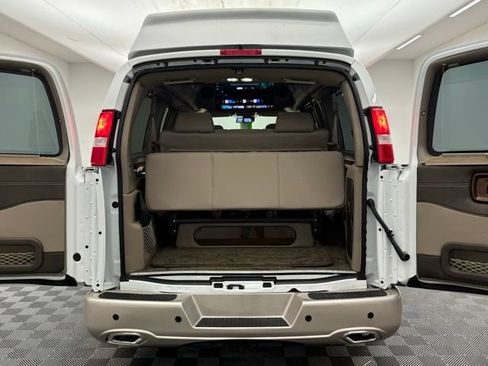 New 2026 GMC Savana 2500 w/ Driver Convenience Package RWD image 10