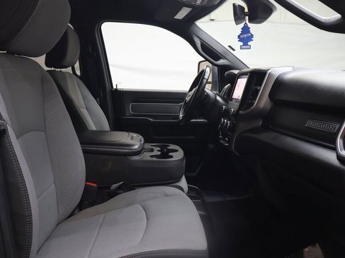 Used 2023 RAM 2500 Big Horn w/ Level 1 Equipment Group image 10