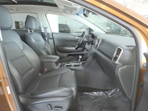 Used 2017 Kia Sportage EX w/ EX Technology Package AWD/4WD image 32
