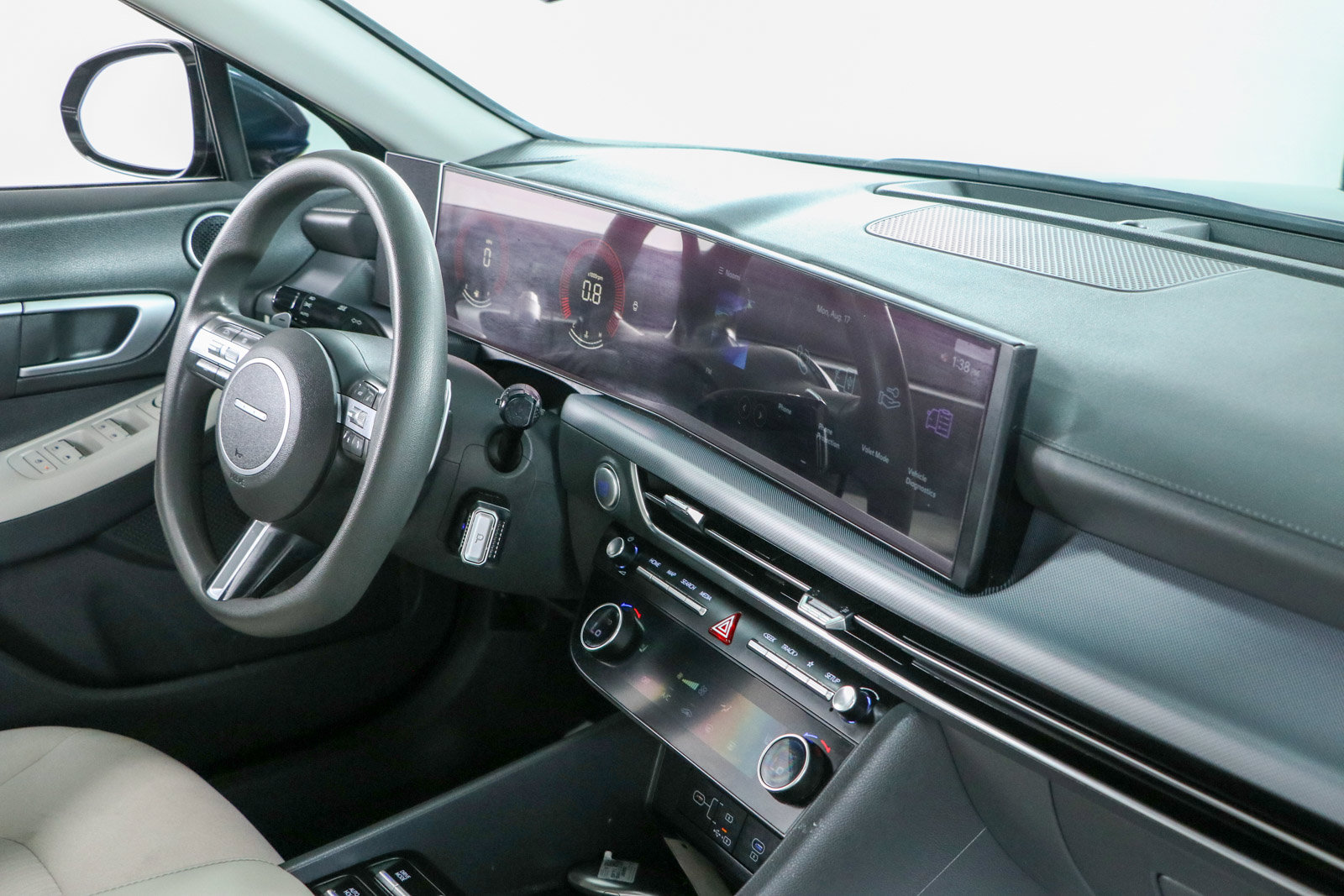 Used 2025 Hyundai Sonata SEL FWD image 25