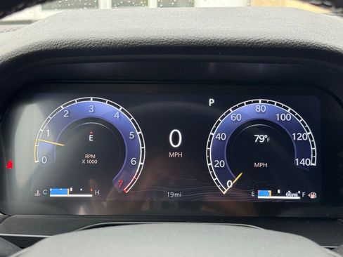 New 2025 Jeep Grand Cherokee L Altitude image 21