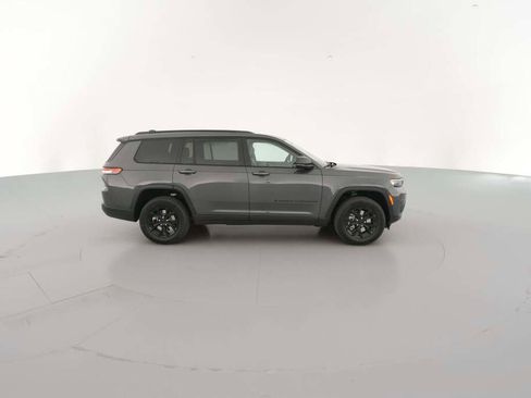 New 2025 Jeep Grand Cherokee L Laredo image 14