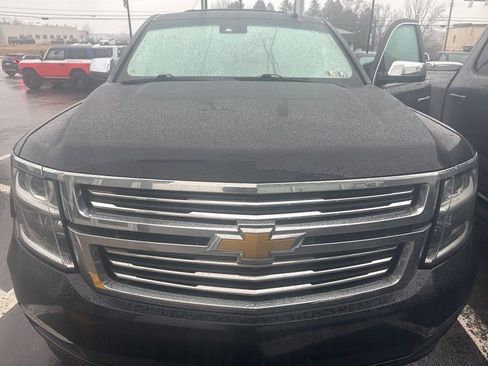 Used 2018 Chevrolet Tahoe Premier AWD/4WD image 2