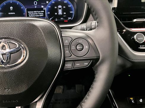 Used 2026 Toyota Corolla Cross XLE w/ Convenience Package image 25