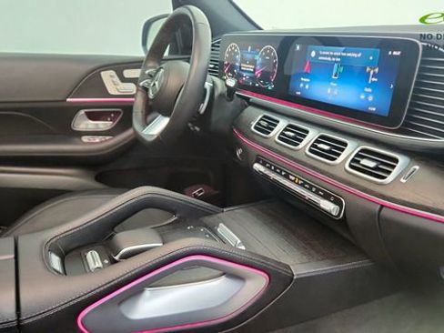 Used 2025 Mercedes-Benz GLS 450 4MATIC image 23