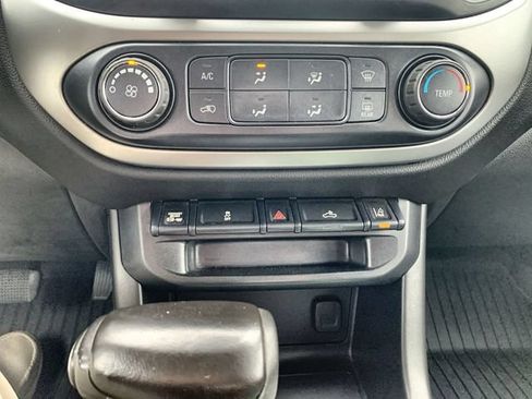 Used 2018 Chevrolet Colorado LT w/ LT Convenience Package AWD/4WD image 16