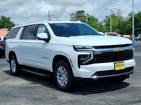 New 2026 Chevrolet Suburban LS AWD/4WD image 3